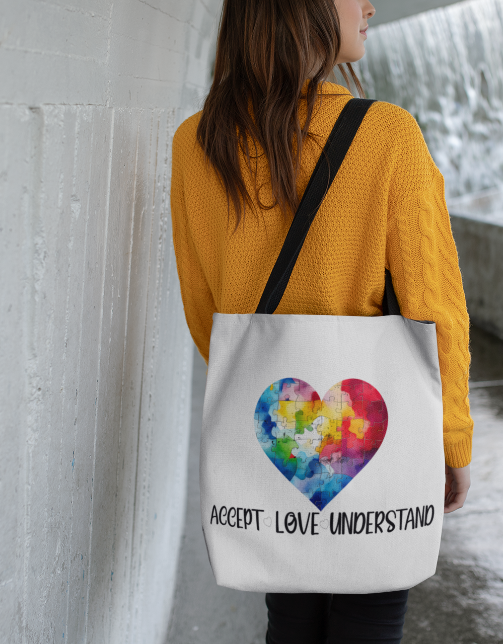 TOTE BAGS